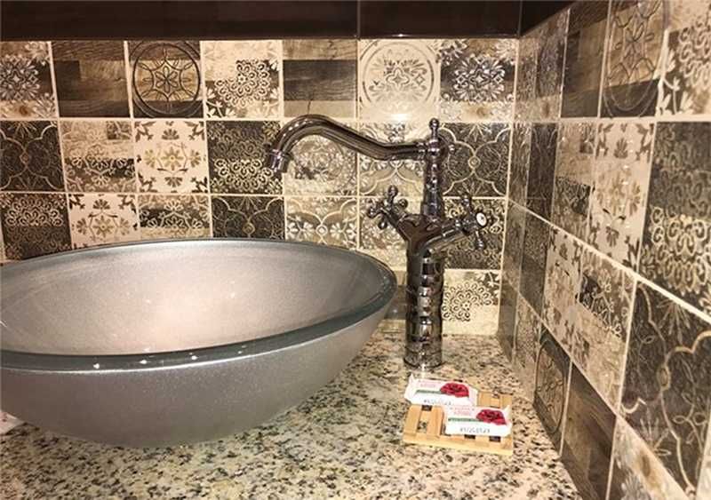 Дава се под наем Тристаен апартамент в София, Център - 75 кв.м за 701.25 € - Снимка #8