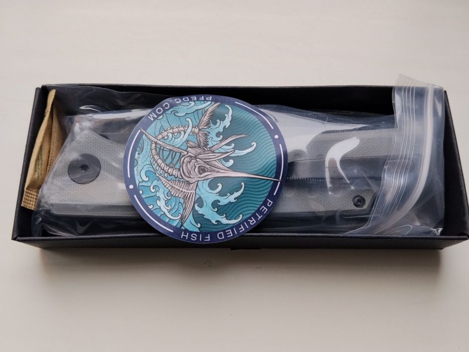 Нож для чистки овощей и фруктов.