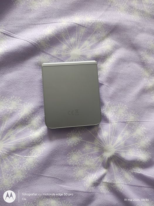 Samsung Galaxy flip 6