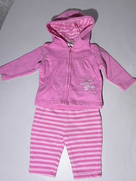 Продаю детскую одежду в отличном состоянии.