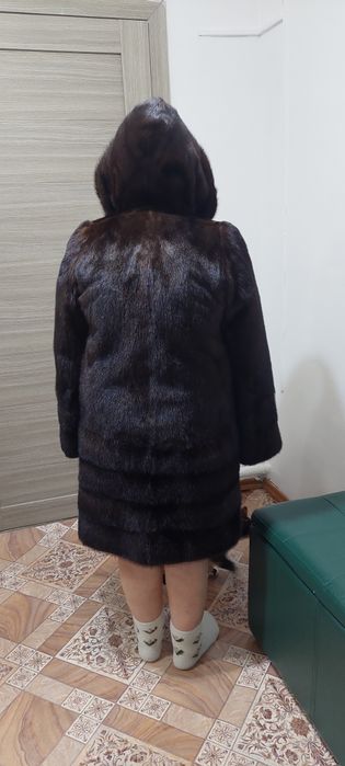 Шуба б/у норковая