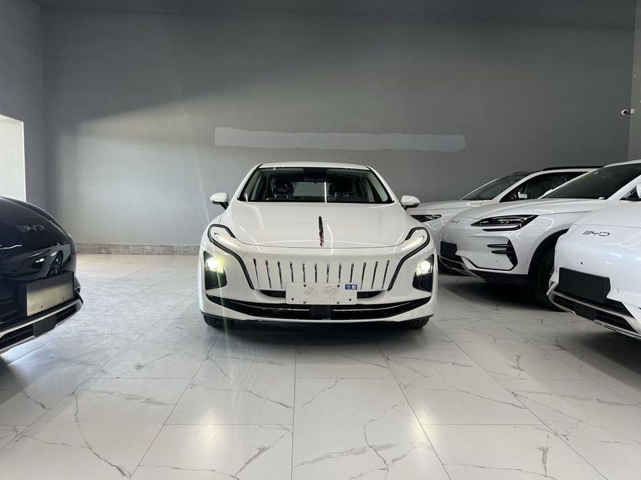 Hongqie  E- QM5 500 km resteiling nasiya