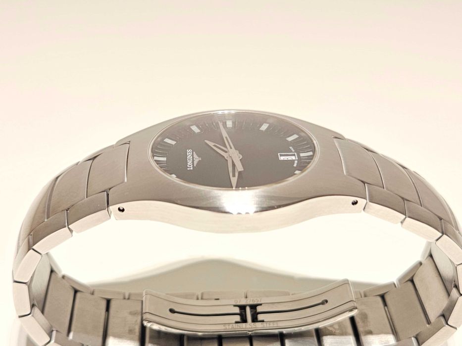 Продаван елегантен стомана кварц мъжки  дамски часовник"Longines"