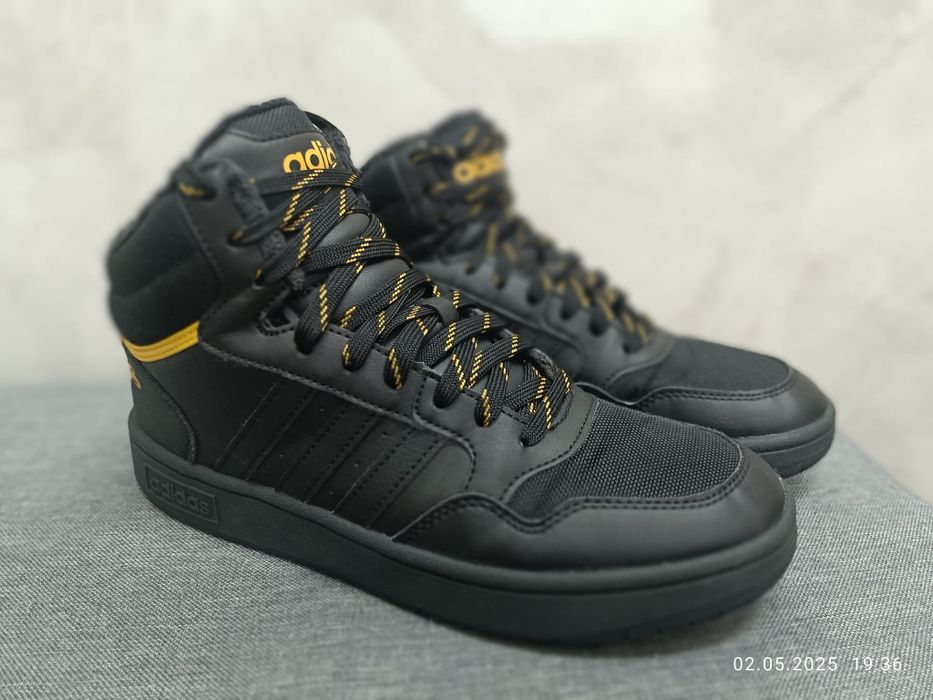 Ghete baschet ADIDAS și Tarmak