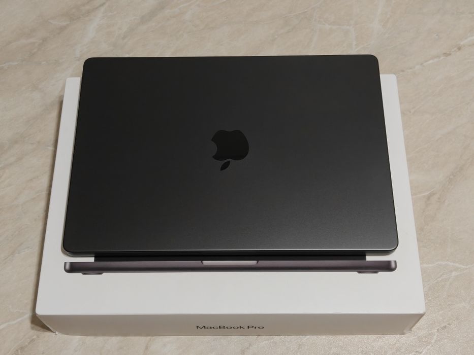 Apple MacBook Pro 14 M5 32GB/2TB (2 цикла)