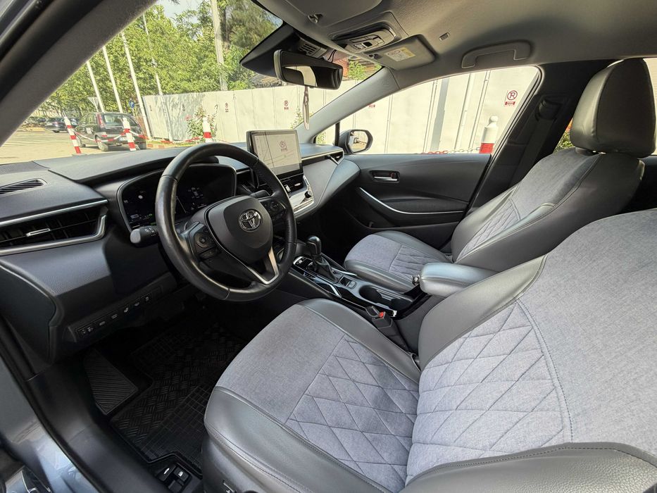 TOYOTA COROLLA 1.8 Sedan Dynamic 140 CP Hybrid 2023 Primul proprietar