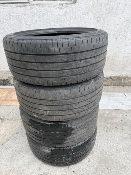 Шины б/у 235/45/18