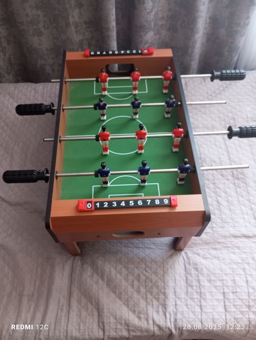 Продам настольный футбол