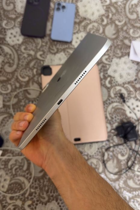 iPad pro 11 4th 128gb
