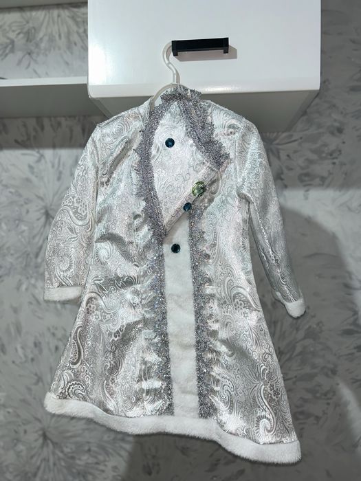 Продам нарядные платья!