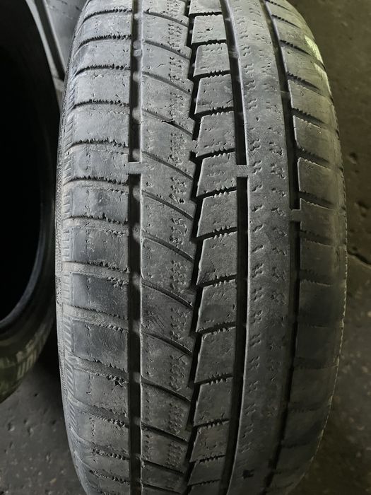 Продам шины R17/225/60