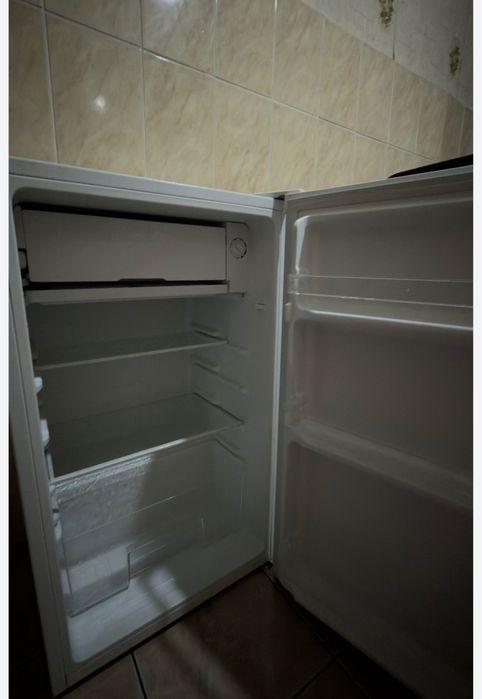 Продается мини холодильник