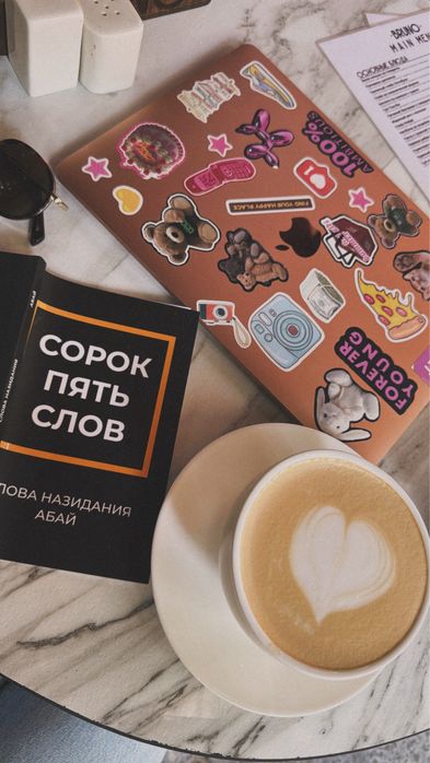Продам Macbook Air M1 2020 б/у