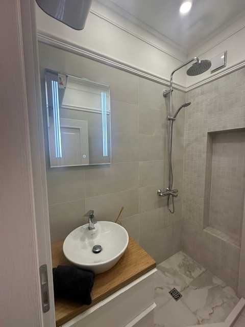 Дава се под наем Двустаен апартамент в София, Център - 79 кв.м за 1500 € - Снимка #12