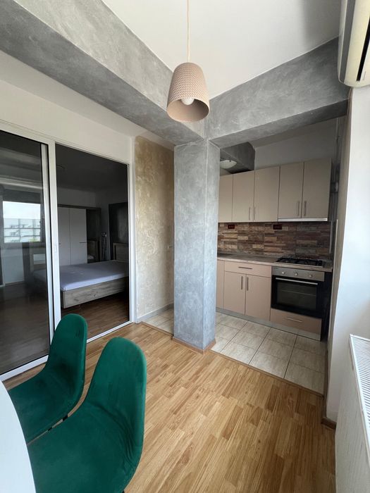 Inchiriez apartament tip studio, recent renovat, cu o camera, in zona premium Mazepa