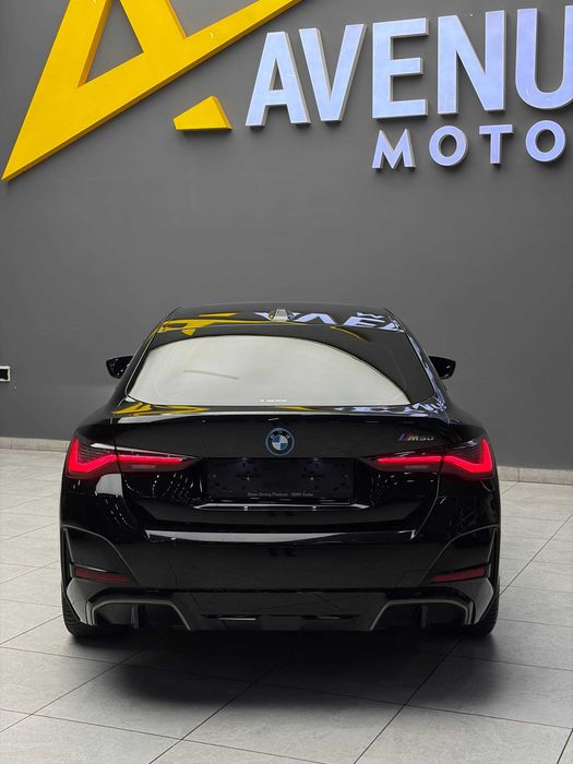 Продается BMW i4 m50