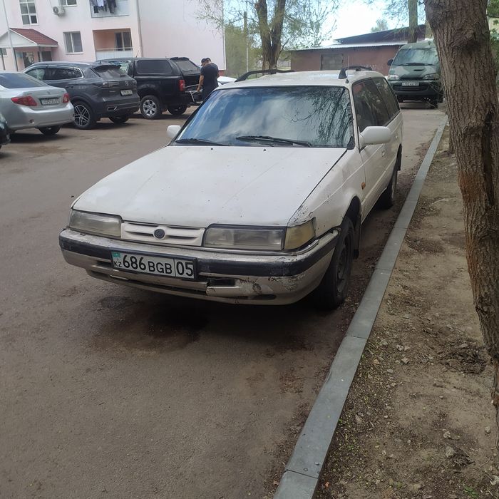 Мазда 626 на ходу