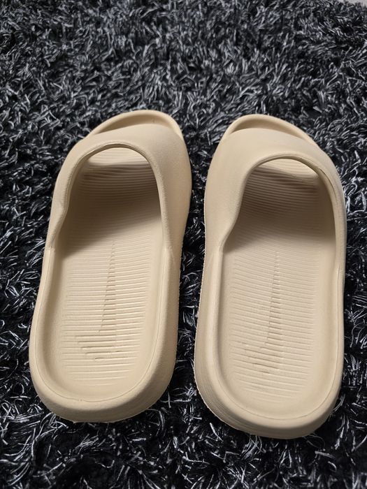 Slapi Nike Bej noi