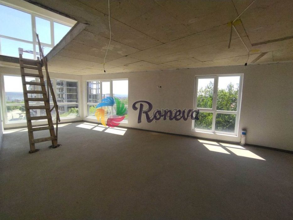 Продава се Двустаен апартамент в Варна, Възраждане 1 - 156 кв.м за 409 €/кв.м - Снимка #1