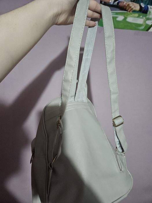 Раница с аксесоар и картодържател