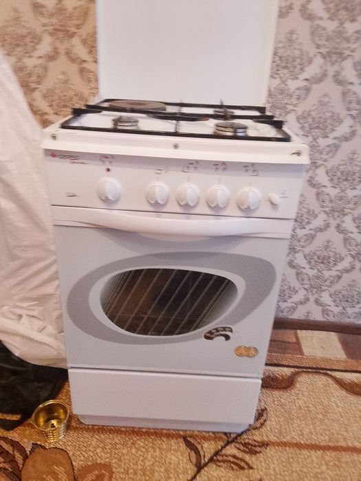 Продам газ плиту