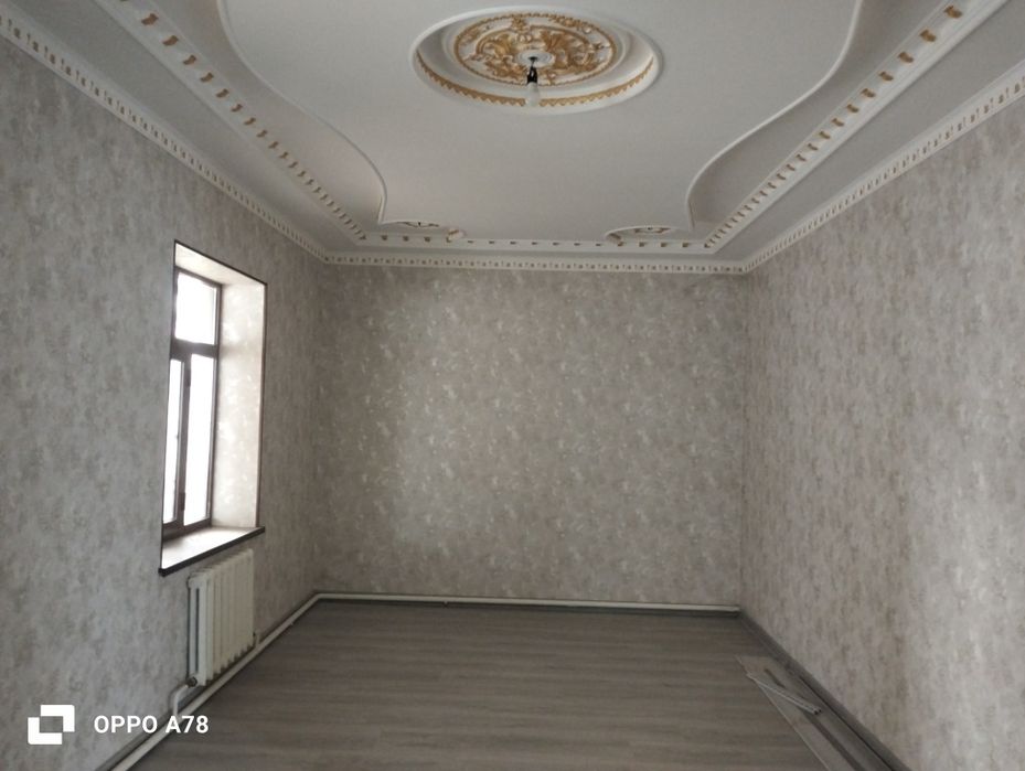 Yangi qurilgan xovli uy sotiladi