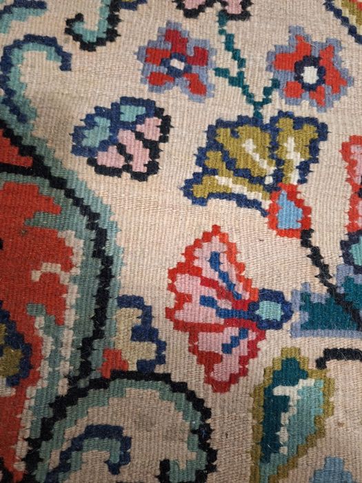 Чипровски килим Медальона