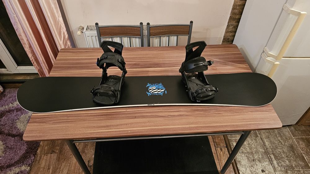 Placa Snowboard Nitro Shield 159 cu legaturi Nitro Zero L