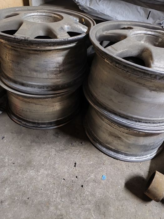 Продам диски размер 16