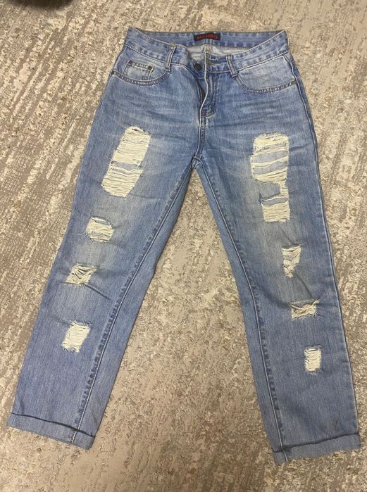 Продам   джинсовый  брюки.   Размер   S.