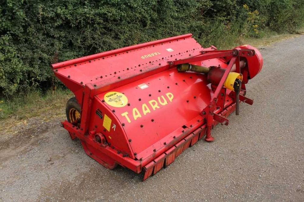 Tocatoare Taarup resturi vegetale paie iarba Siloz vrej cartofi coceni porumb latime 1,25 1,40 1,50 1,60 2,10 Fiat 7- 80 Fiat 80 90 Fiat 640