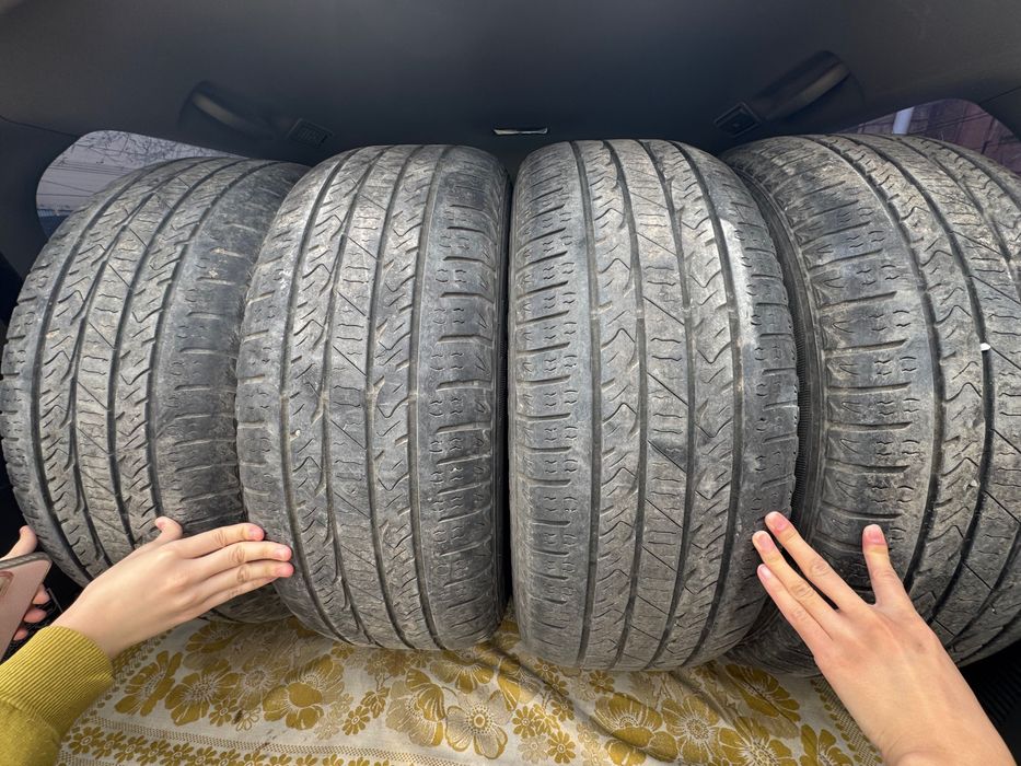 Продам шины Прадо