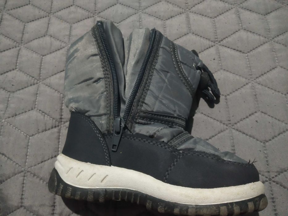 Топли ботуши непромокаеми