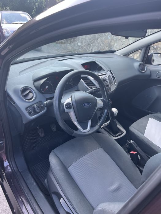 Ford fiesta бензин/газ