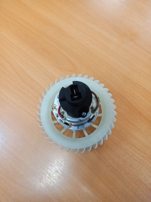 Вентилятор печки Ауди С4