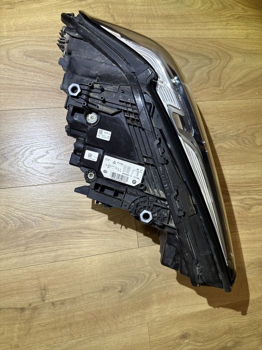 Far stanga bmw G30 G31 seria 5 lci 2020-2023 full led adaptiv
