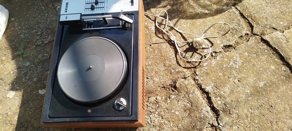 Ретро грамофон АХАТ