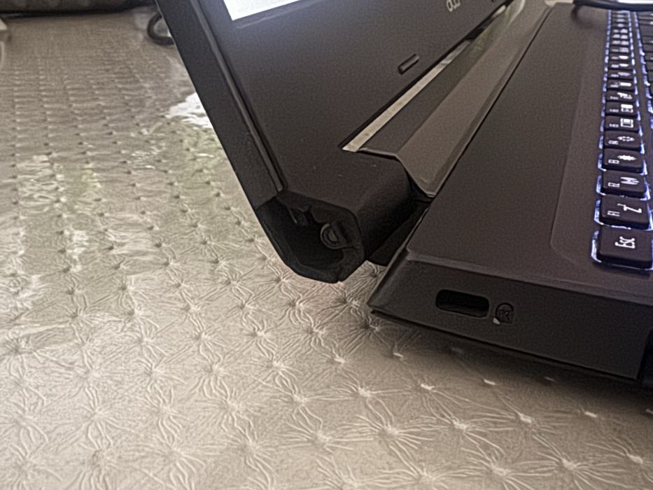 Acer aspire 7 A715-42G