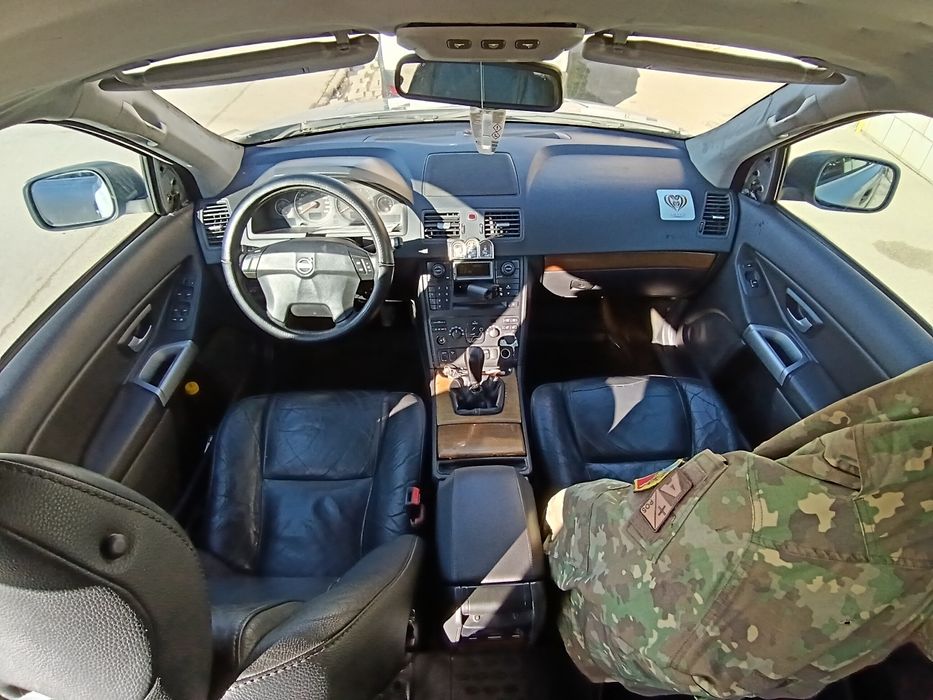 Volvo XC90 2.4D 184cp E4 Schimb cu Auto Moto ATV Quad mai ieftin șiDif