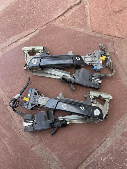 Ручка до рест 88-92год на BMW e34