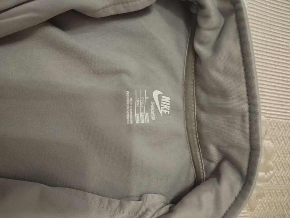 Оригинални долнища на ,, ADIDAS''