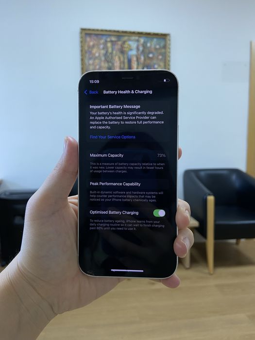 iPhone 12 64 ГБ — белый