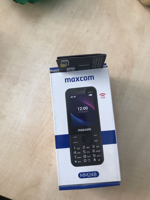 Telefon MAXCOM MM248