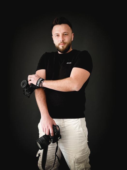 Fotograf  (Photo Art Land S.R.L )