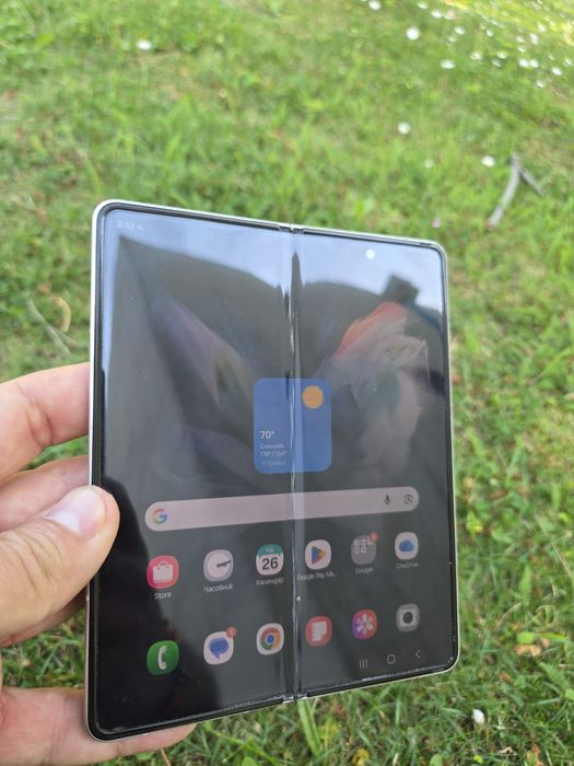 Продавам телефон Samsung fold 3