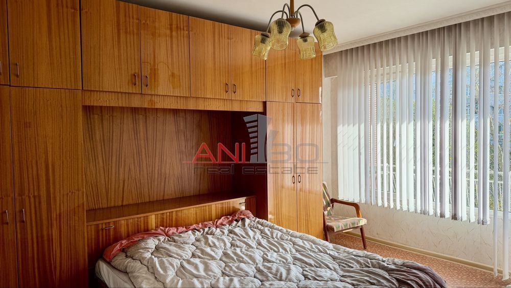 Продава се Четиристаен апартамент в Варна, Цветен квартал - 96 кв.м за 1698 €/кв.м - Снимка #3