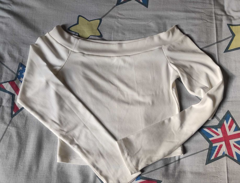 Продается Топ белый