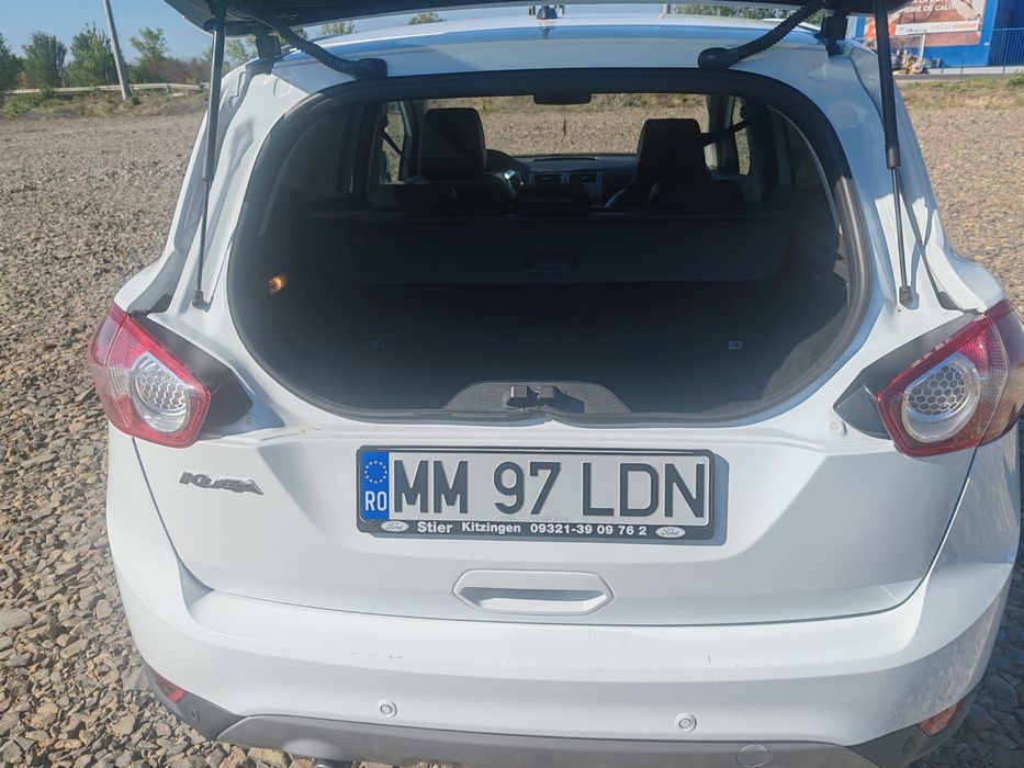 Vand Ford Kuga automata