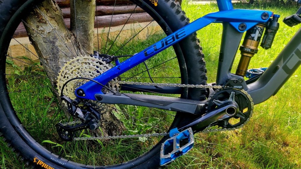 Cube stereo carbon 150s ACTION TEAM  full KASHIMA