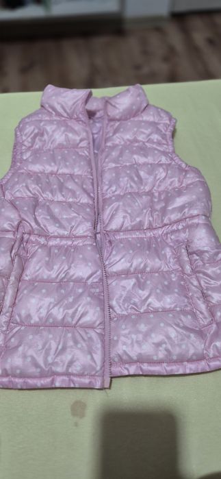 Безрукавка Бенетонн для девочек 4-8 лет